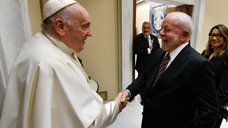 Lula se reúne com o Papa Francisco no Vaticano: 'Boa conversa